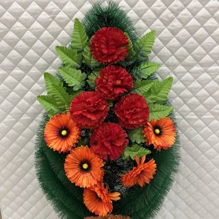Венок из искусственных цветов 70 см