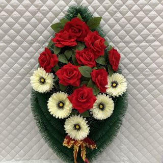 Венок из искусственных цветов 70 см