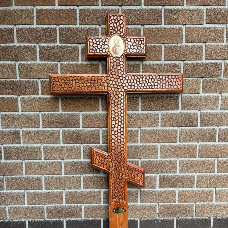 Деревянный крест